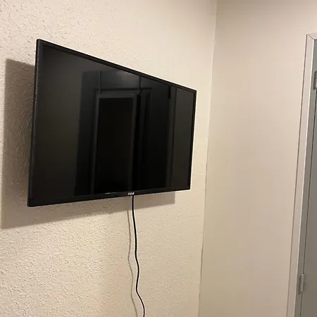 Le : Magnifique Studio Au Coeur De Appartement *